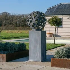 Deko Garten Kugel Aus Metallstreifen In Grau Oder Rost - Leforida -Günstiges Laub Tanz Geschäft deko garten kugel aus metallstreifen in grau oder rost leforida6