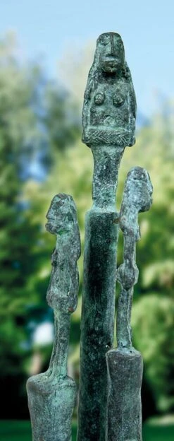 Limitierte Bronzeplastik - 3 Statuen Auf Säulen - Garten 8 Limitierte Bronzeplastik - 3 Statuen Auf Säulen - Garten -Günstiges Laub Tanz Geschäft limitierte bronzeplastik 3 statuen auf saeulen garten3