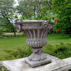 Wetterbeständige Steinguss Pflanzvase Im Römischen Stil - Eudocia 10 Wetterbeständige Steinguss Pflanzvase Im Römischen Stil - Eudocia -Günstiges Laub Tanz Geschäft wetterbestaendige steinguss pflanzvase im roemischen stil eudocia3